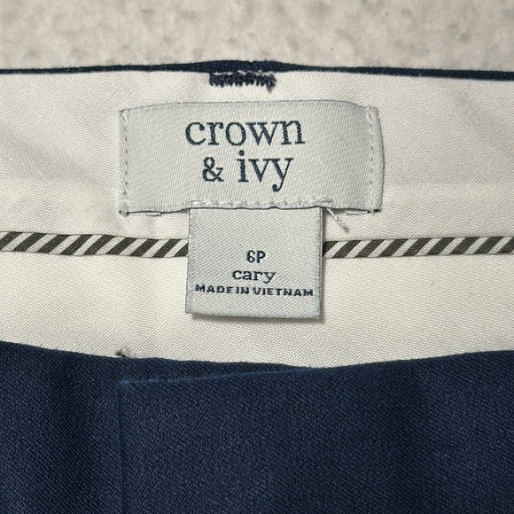 Crown & Ivy Ladies Cary Navy Bi Stretch Ankle Pants, EUC (Looks New), Size 6P - Picture 4 of 12